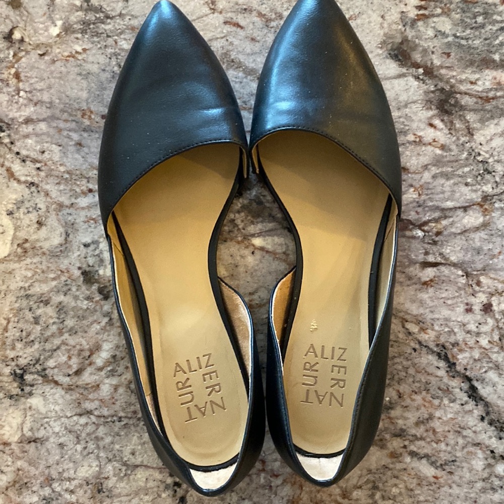 Naturalizer Black Flats